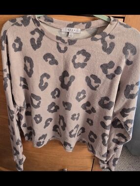 Gaze Taupe Leopard Print Crewneck Sweater,Soft Feel, Women's L
